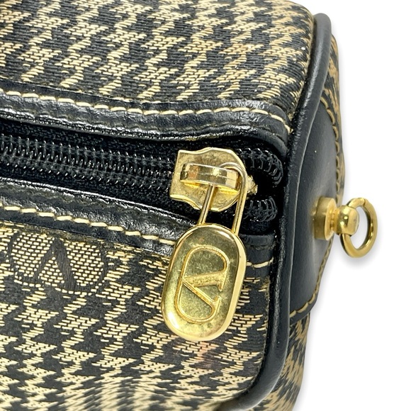 Vintage & Rare VALENTINO GARAVANI Satchel & Crossbody 🫠 - Picture 7 of 16